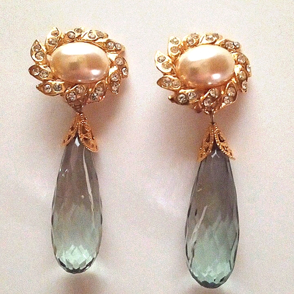 Clip earrings
